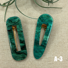 Load image into Gallery viewer, 2 Geometric Alligator Hair Barrettes Acrylic Resin Hair Clips
